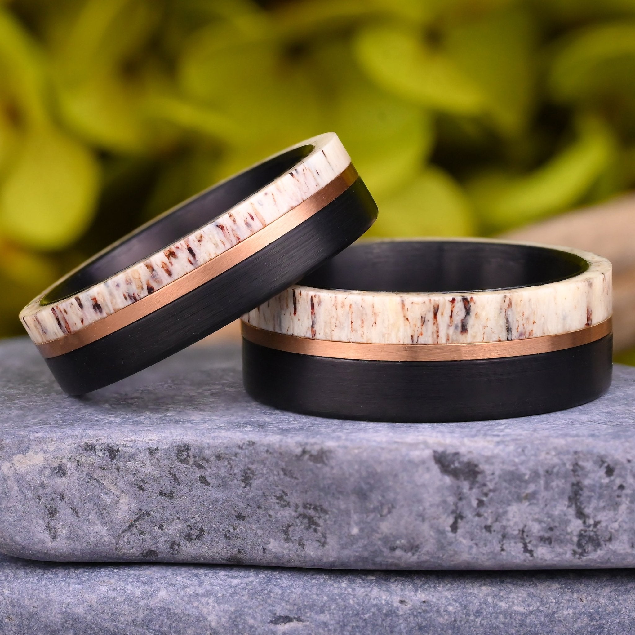Einzigartiger Ring für Paare - Ring aus Wolfram und Geweih für sie - Geschenk für den Partner