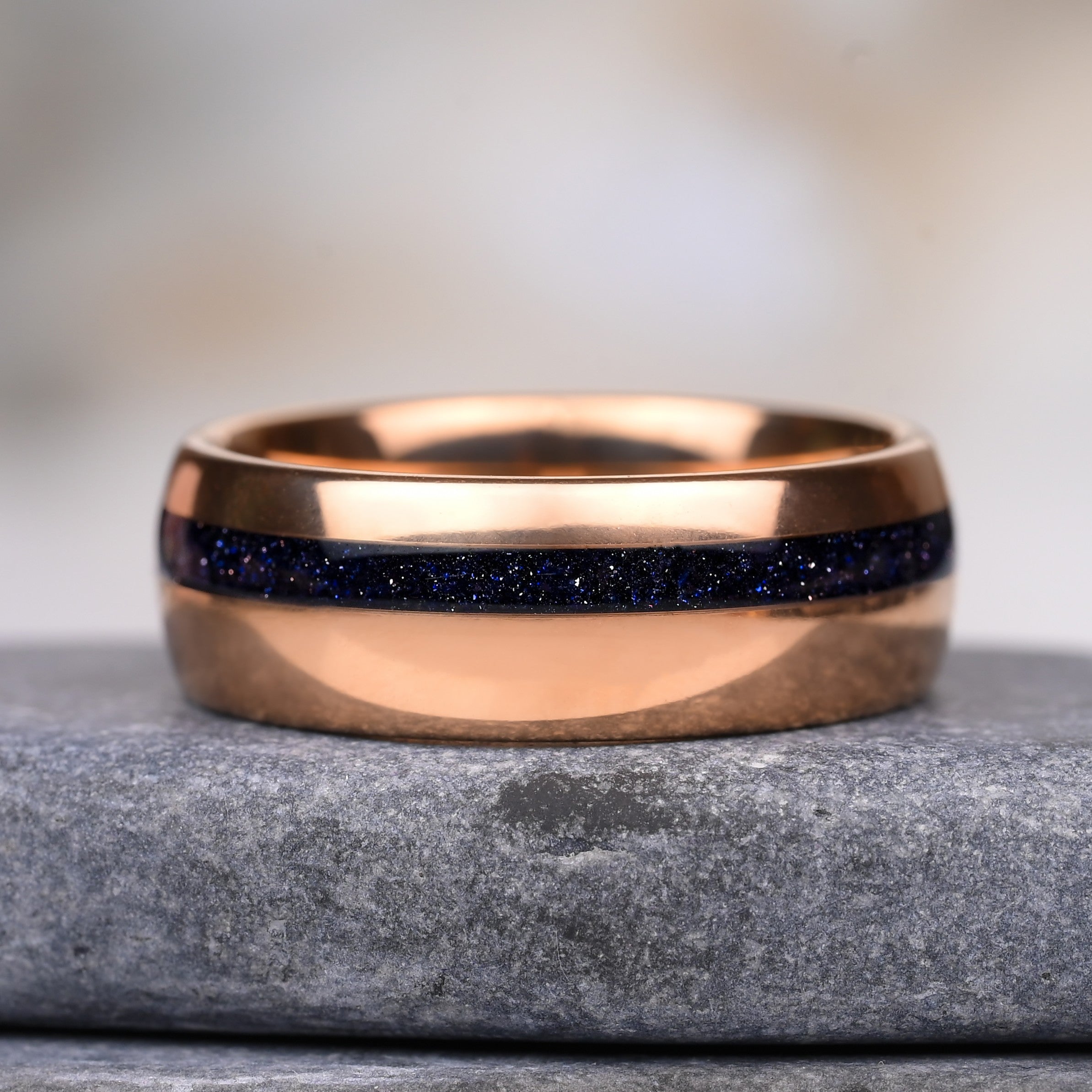 Nova - Ring Fur Manner, Roségold Wolfram Ring, Sandstein Opal, Monetto Ringe